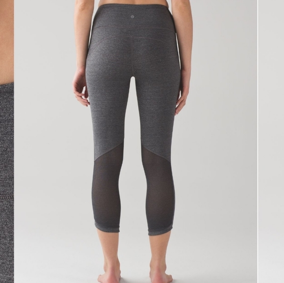 🍋Lululemon Hit It 21" Crop - Picture 2 of 13